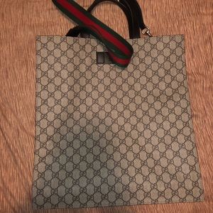 GUCCI Messenger bag/ supreme GG